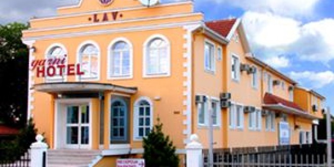 Hotel Lav